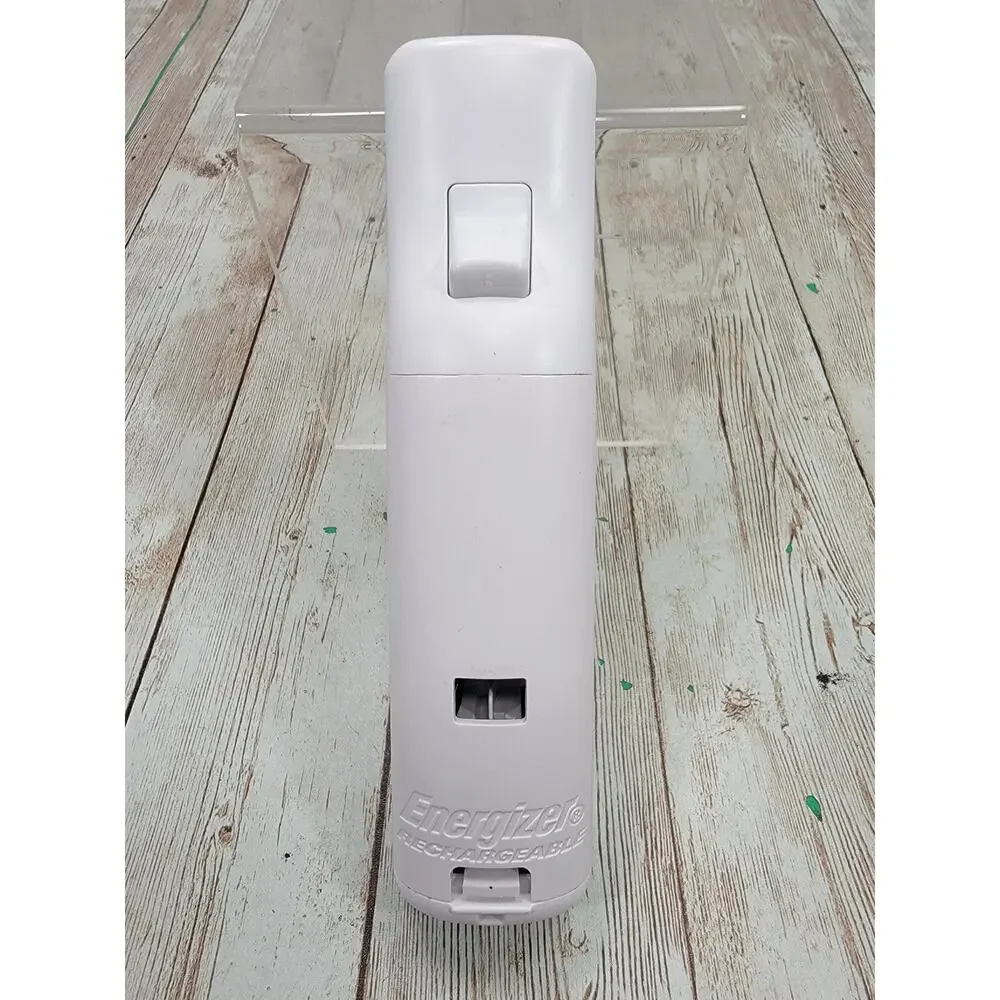 Nintendo Wii RVL-003 Wireless Remote-Control w/Energizer Rechargeable Back
